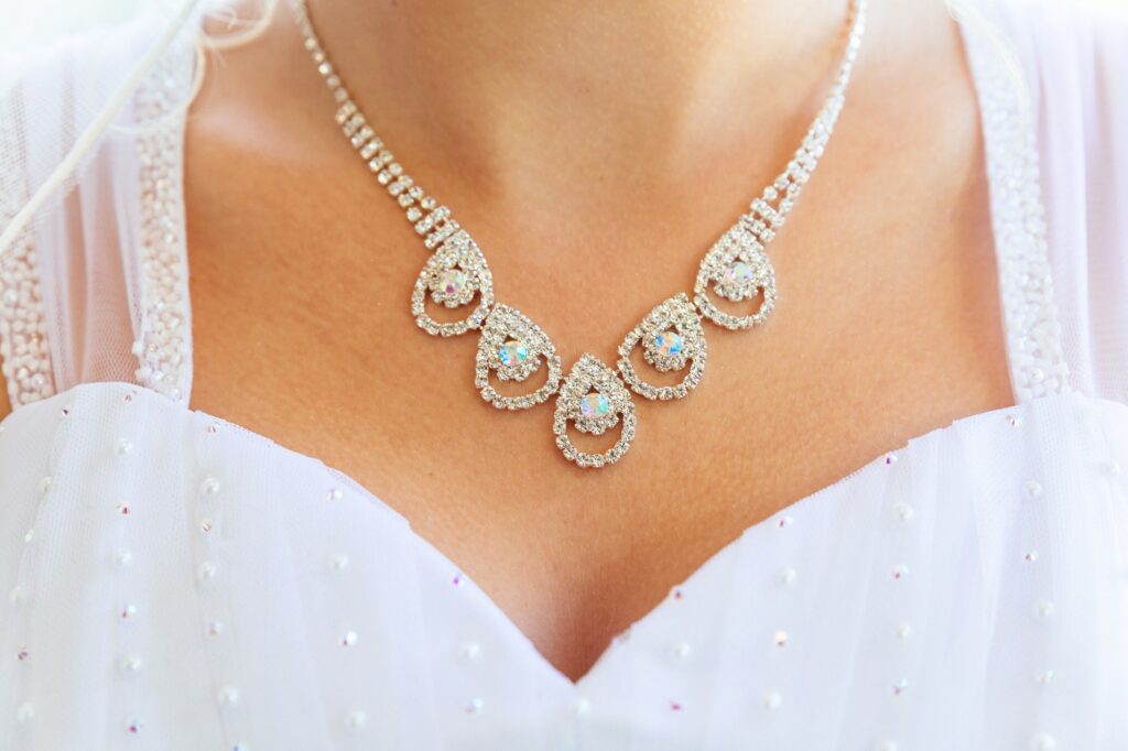 necklace on the neck of bride